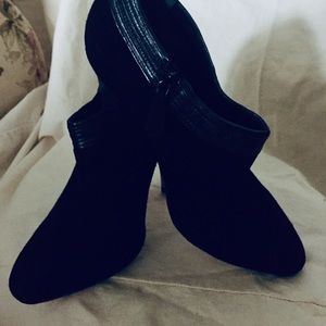 COLE HAAN Nike Air black suede bootie